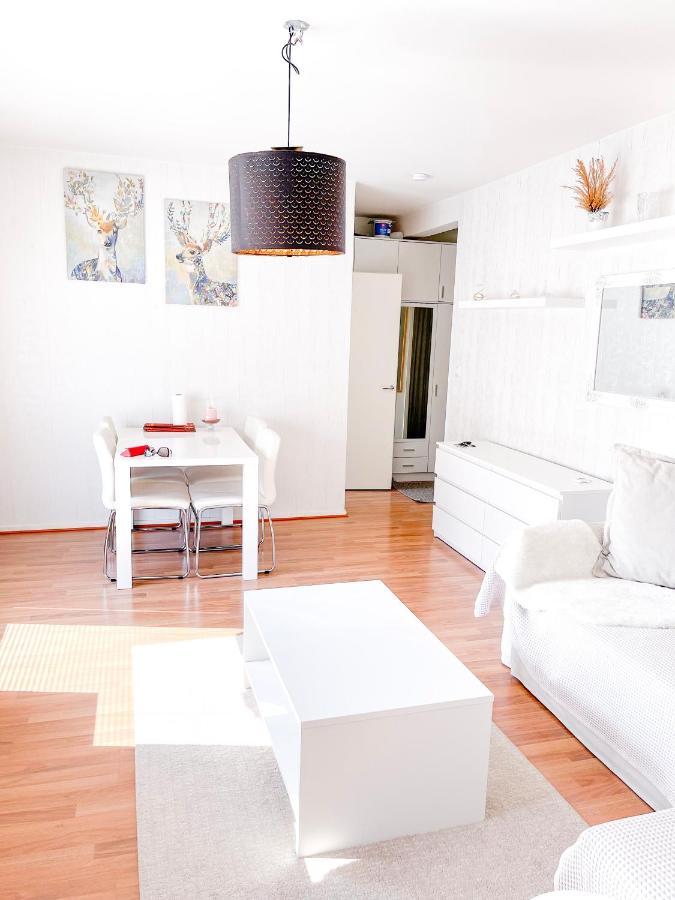 Ilona Apartments -"Home Away From Home" Kotka Exterior photo
